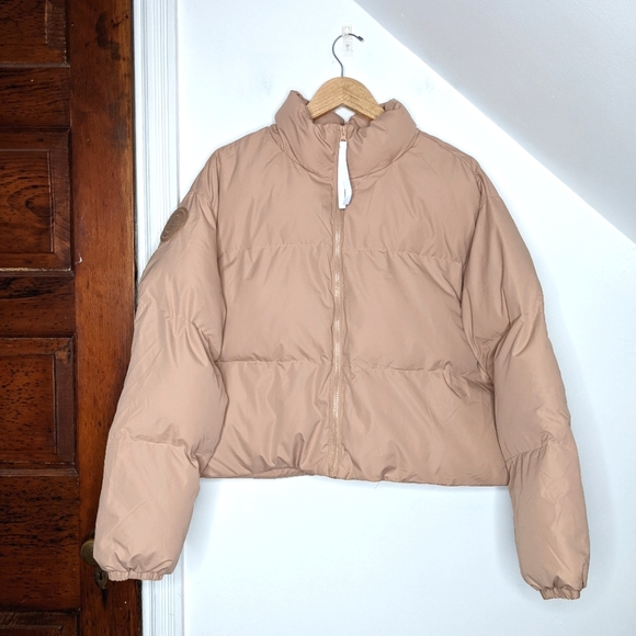 Fabletics Wander Cropped Puffer Jacket 